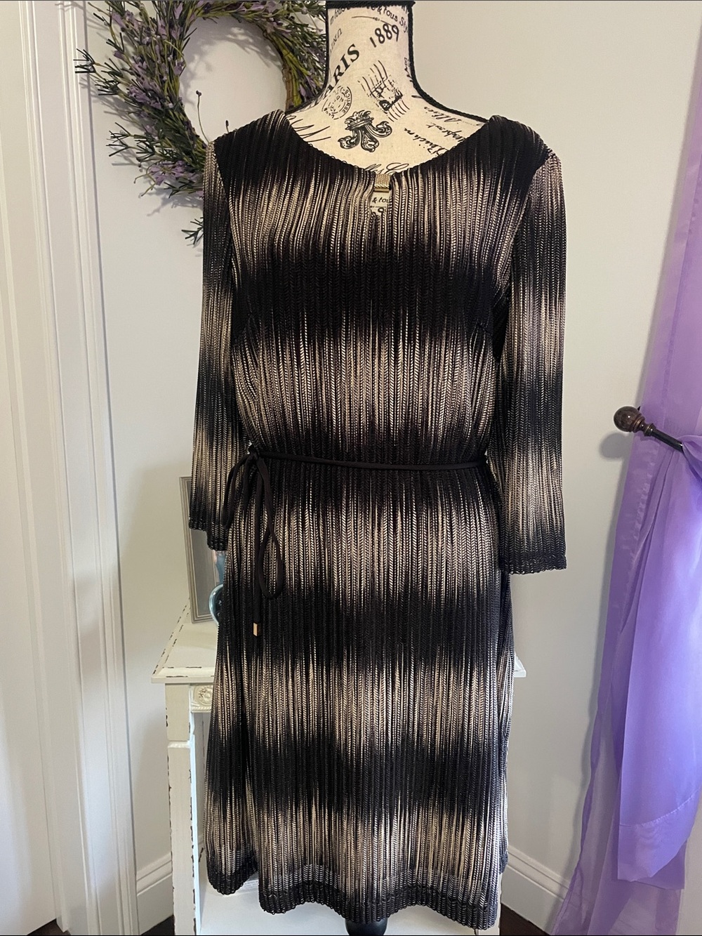 Women’s Black and Tan Pleated Belted Dress Size 14